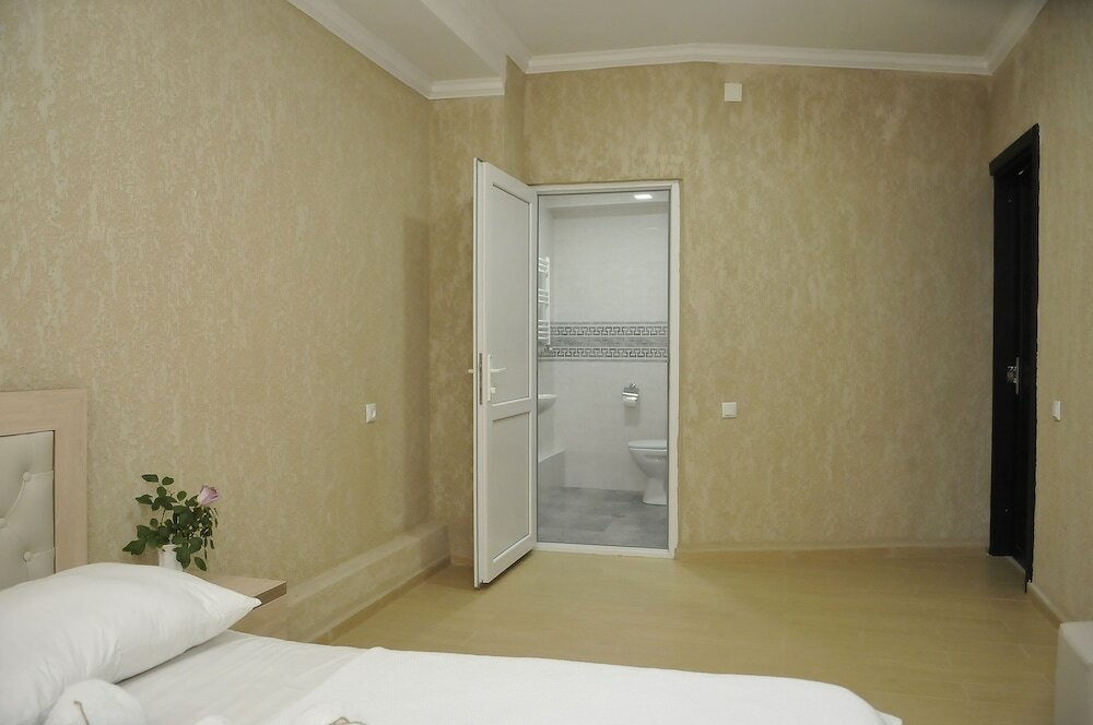 Фото Отель Pomegranate