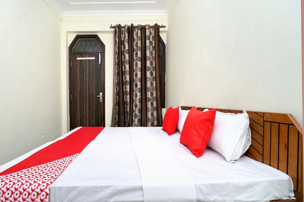 Фото Oyo 29193 Amrit Guest House