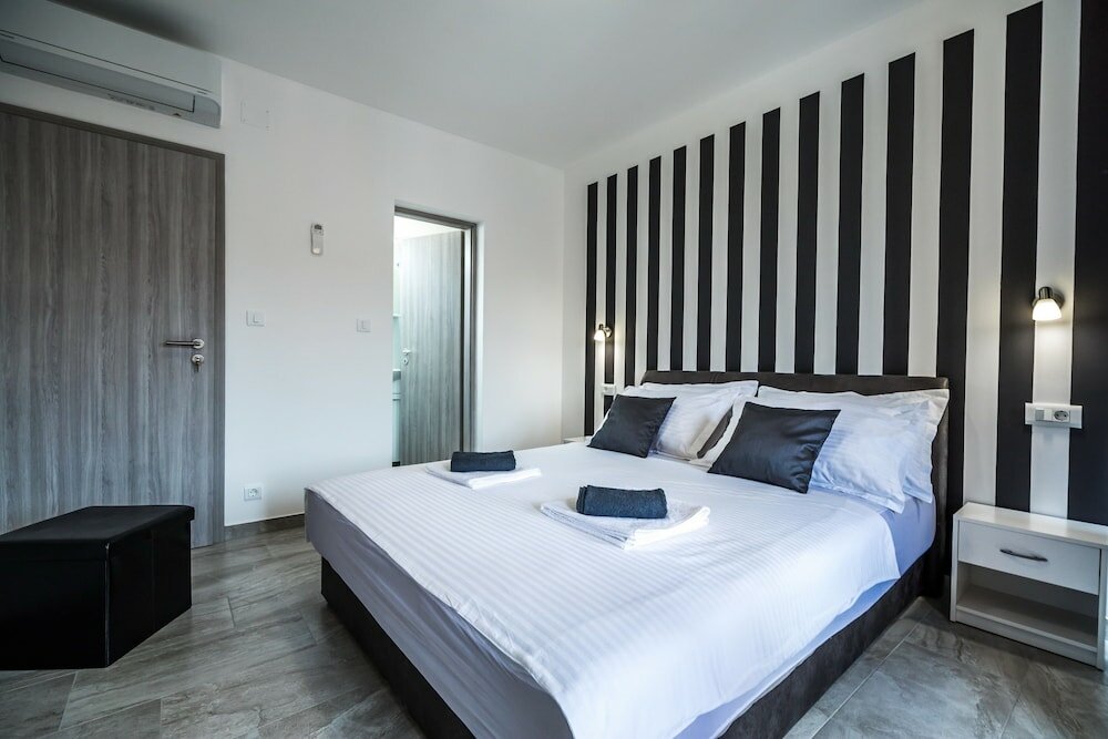 Фото Apartments Sunshine Home