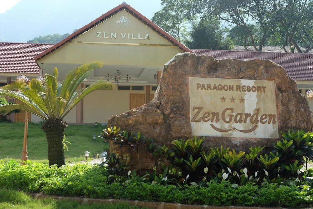 Фото отеля 1