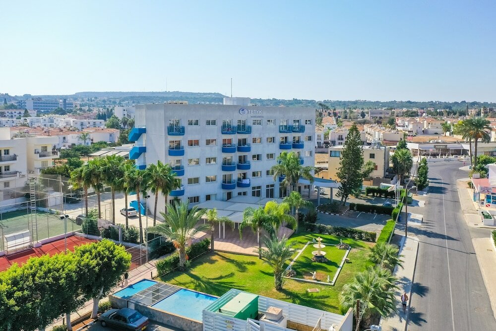 Фото Tetyk Hotel Apartments