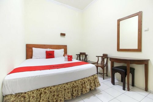 Гостиница RedDoorz near Kranggan Tugu Jogja в Джокьякарте