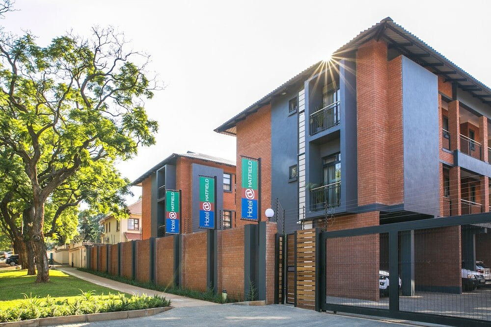 Фото Hotel@Hatfield Apartments