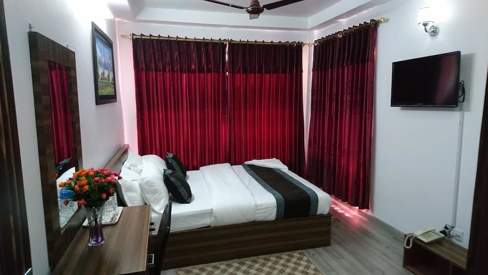 Фото Three Boys Apartment and Guest House