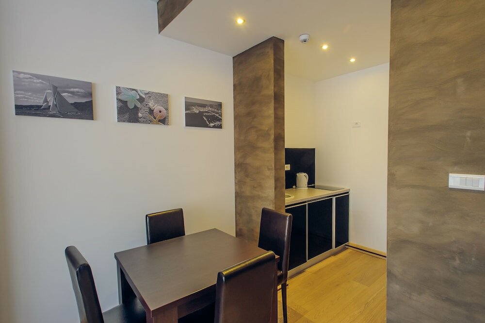 Фото Sky View Luxury Apartments