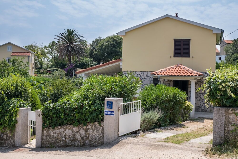 Фото Villa Mirta