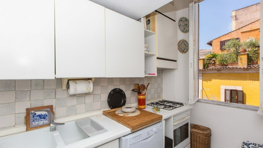 Фото Rental In Rome Monti Apartment