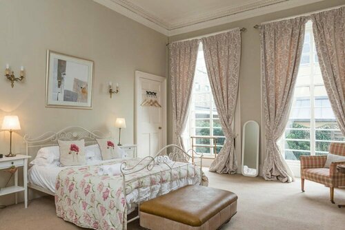 Гостиница Stylish Heart of Edinburgh Gem в Эдинбурге