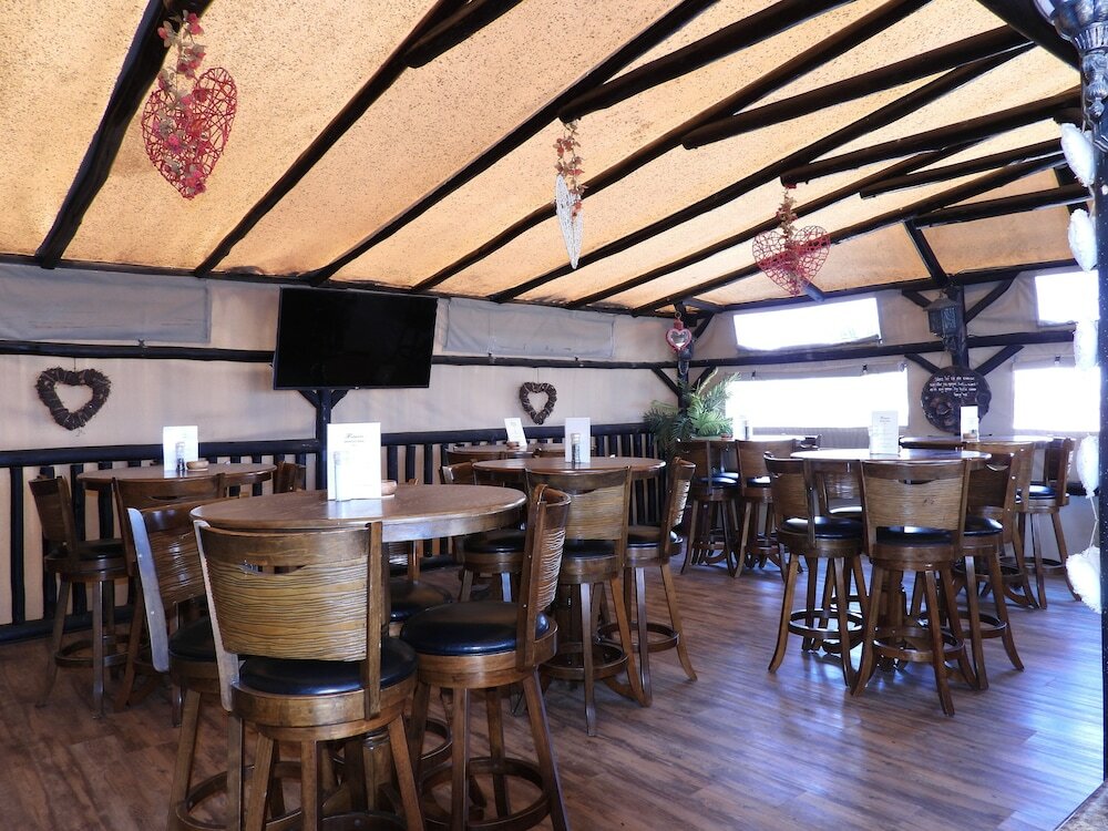 Фото Footprints Self-Catering & B&b