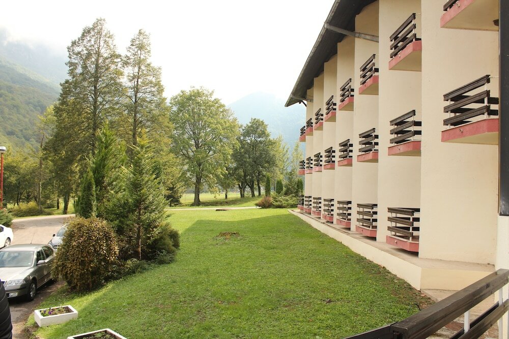 Фото Hotel Mladost