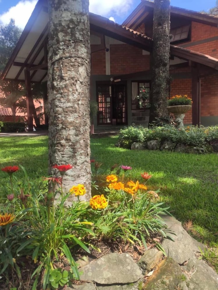 Фото Hotel Cabana Jardim De Flores