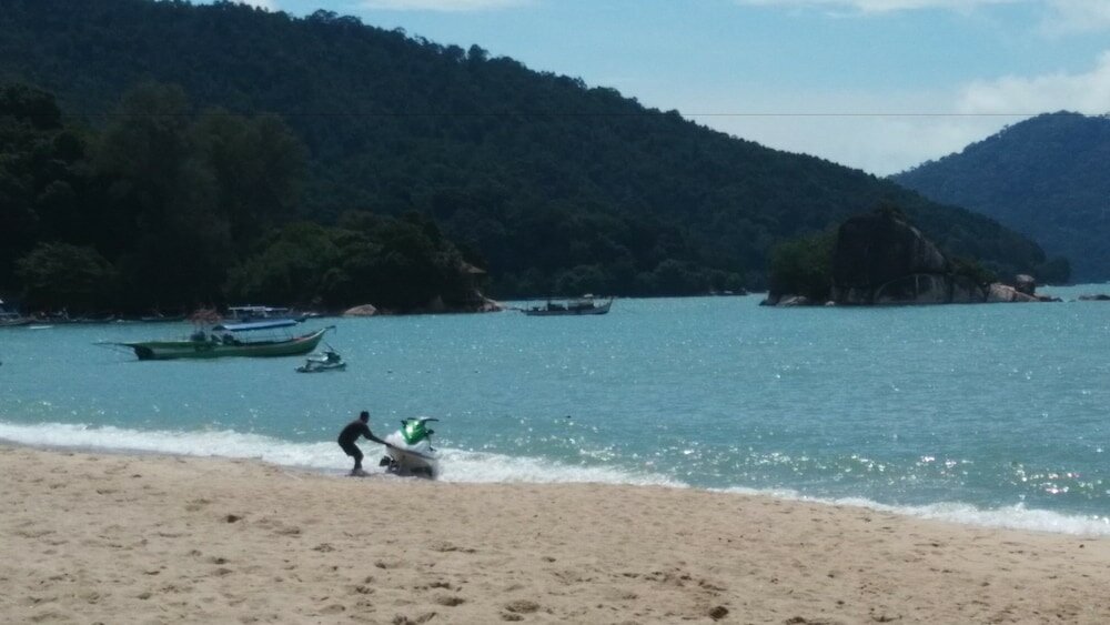 Фото Pinang Beach Apartment at Bayu Emas