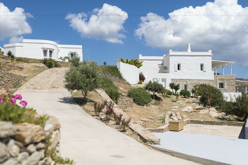 Фото Athina Ios Villa