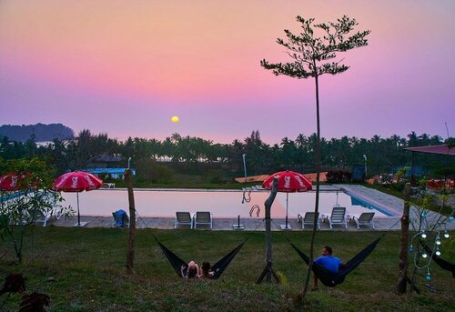 Гостиница Lover View Pool Bar & Bungalows
