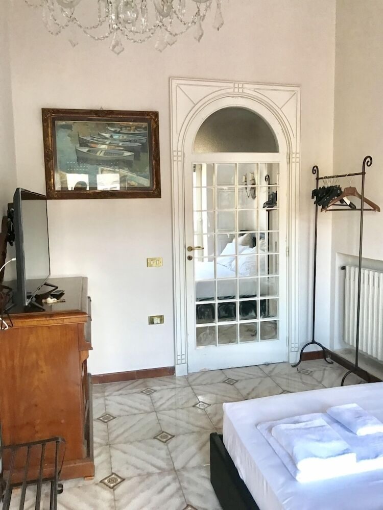 Фото Gramsci Apartments