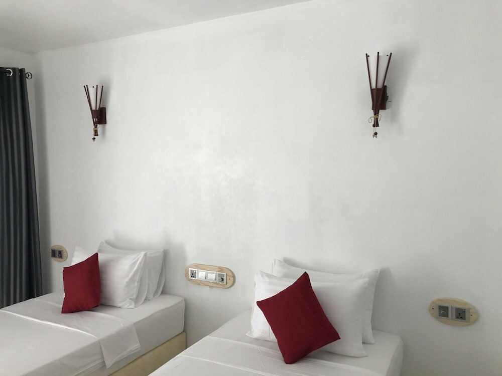 Фото Royal Stay Inn