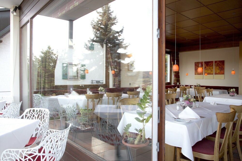 Фото Maien Hotel & Restaurant