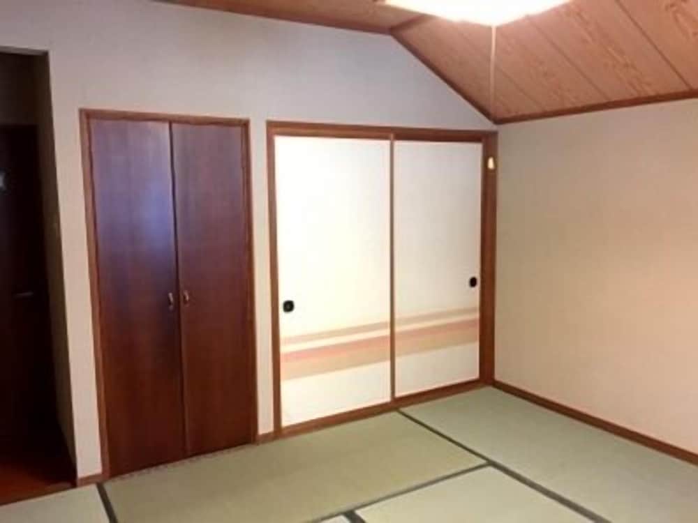 Фото Guesthouse Kinzaza