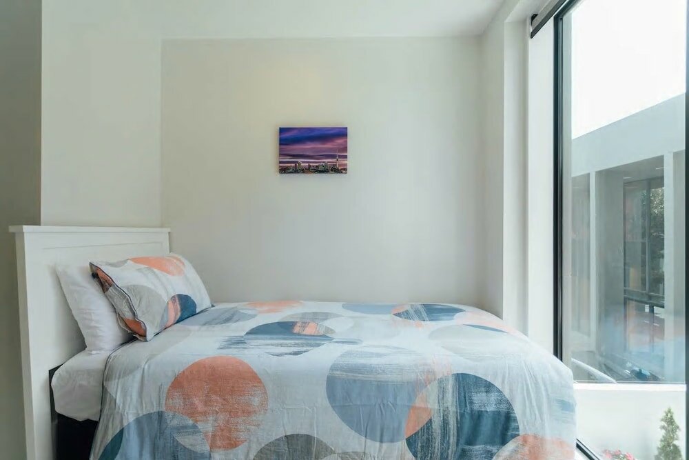 Фото The Ivory at Epsom