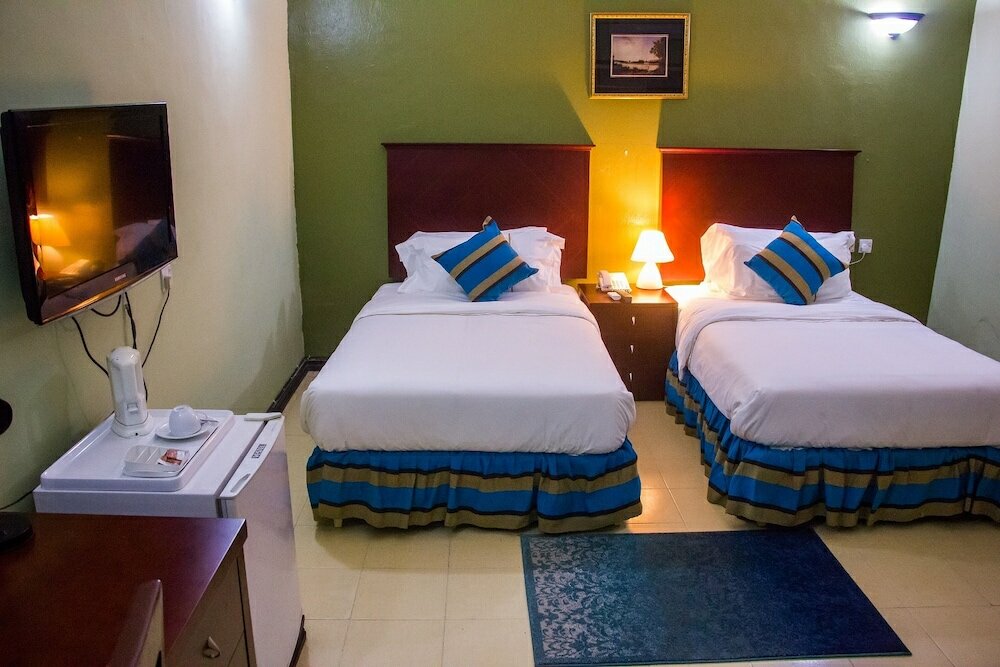 Фото The Palmview Manor Hotel