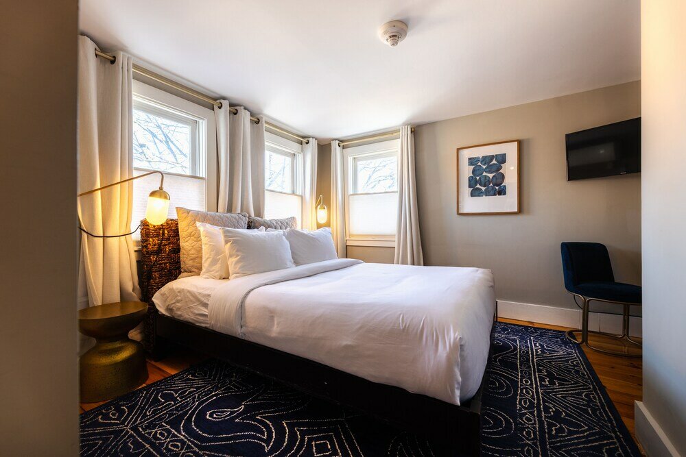 Фото The Sailmaker's House