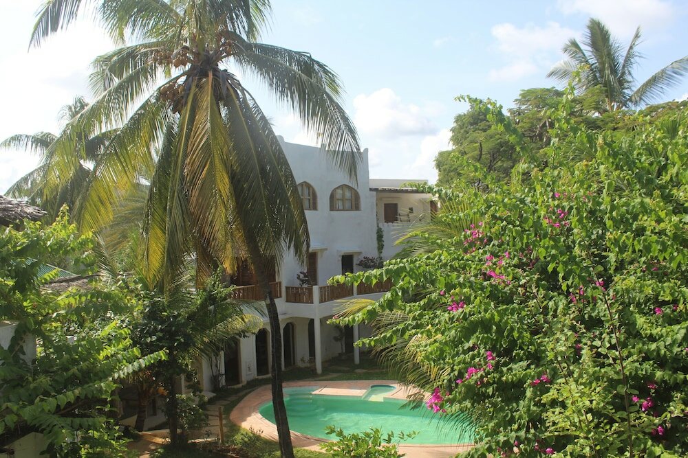 Фото Kijani Hotel