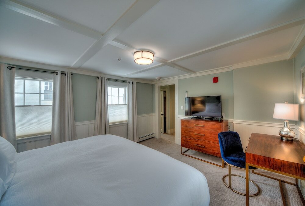 Фото The Sailmaker's House