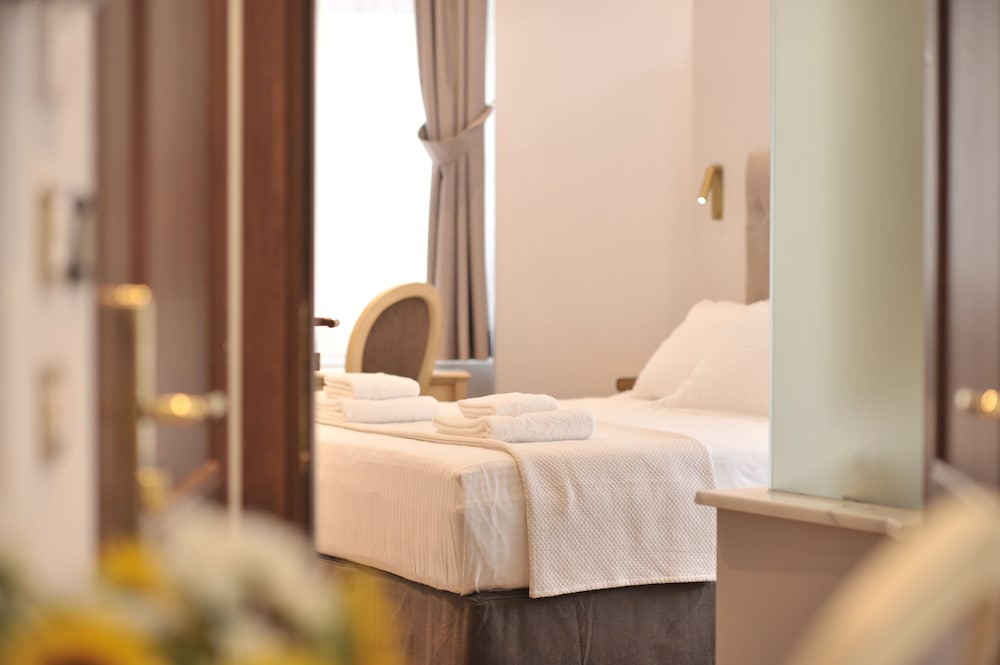 Фото Acropolis Spirit Boutique Hotel