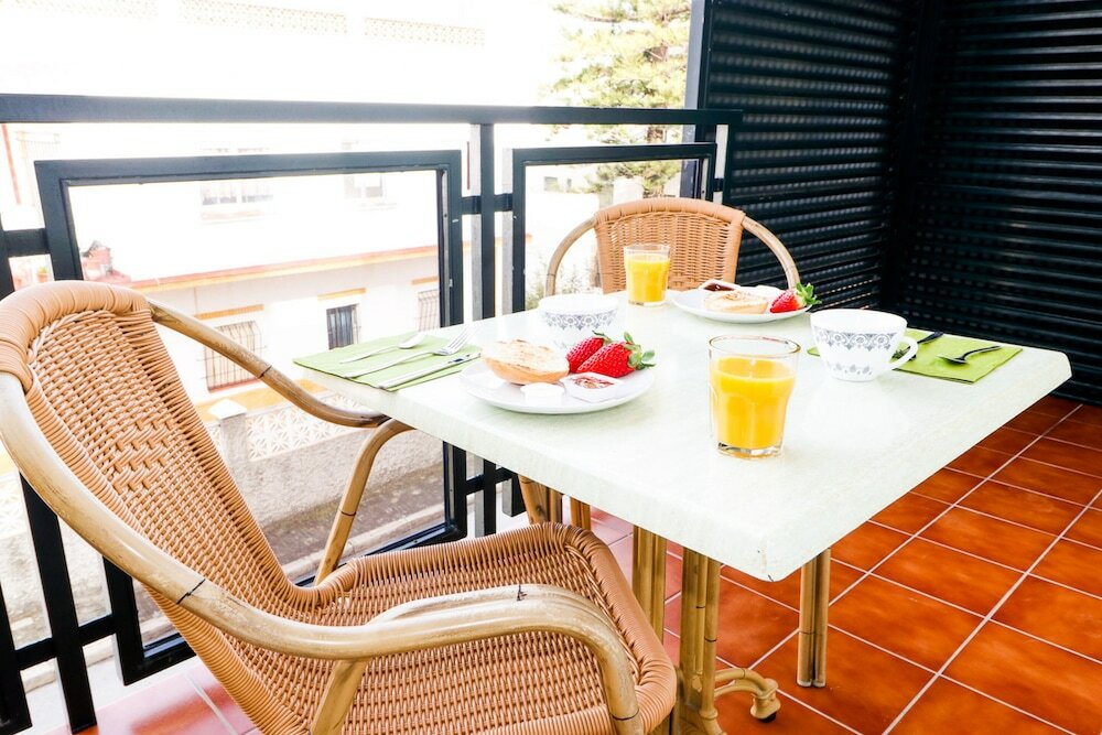 Фото Apartamentos San Francisco by Summerland