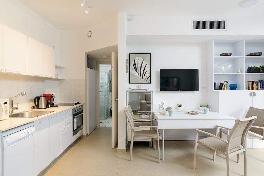 Фото Апартаменты Quiet Hideaway & Terrace near Beach by FeelHome