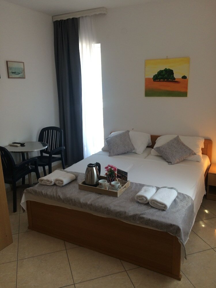 Фото Villa Menalo