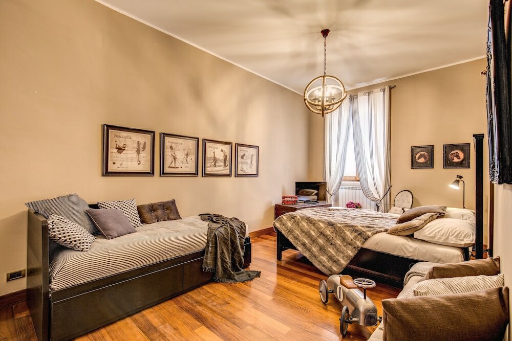 Фото Spanish Steps Miracle Suite