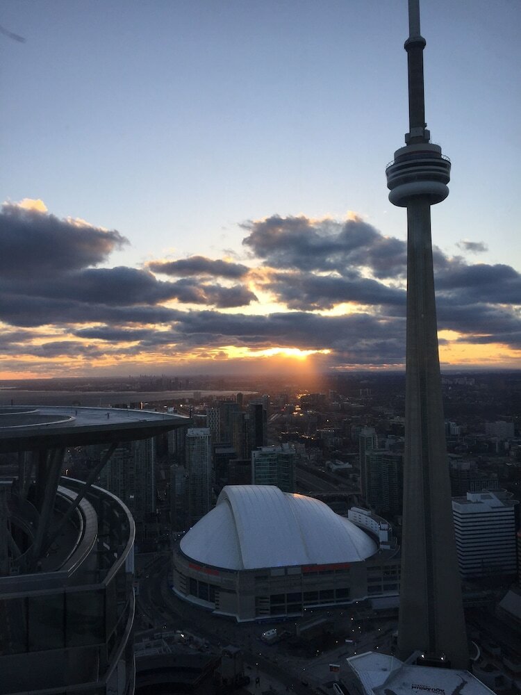 Фото IHost Suites