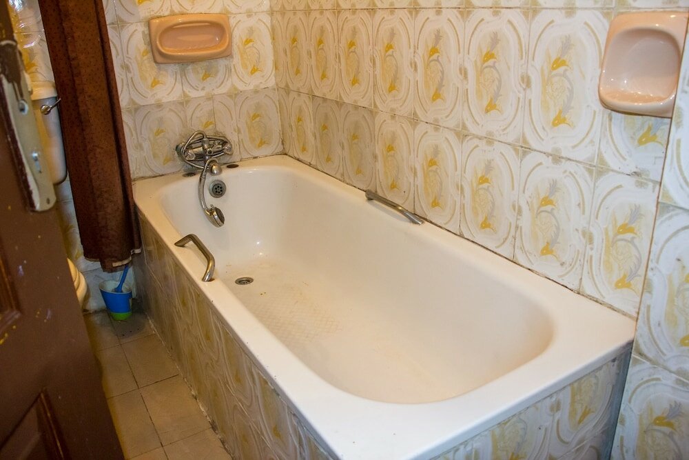 Фото Creme Suites & Hotel