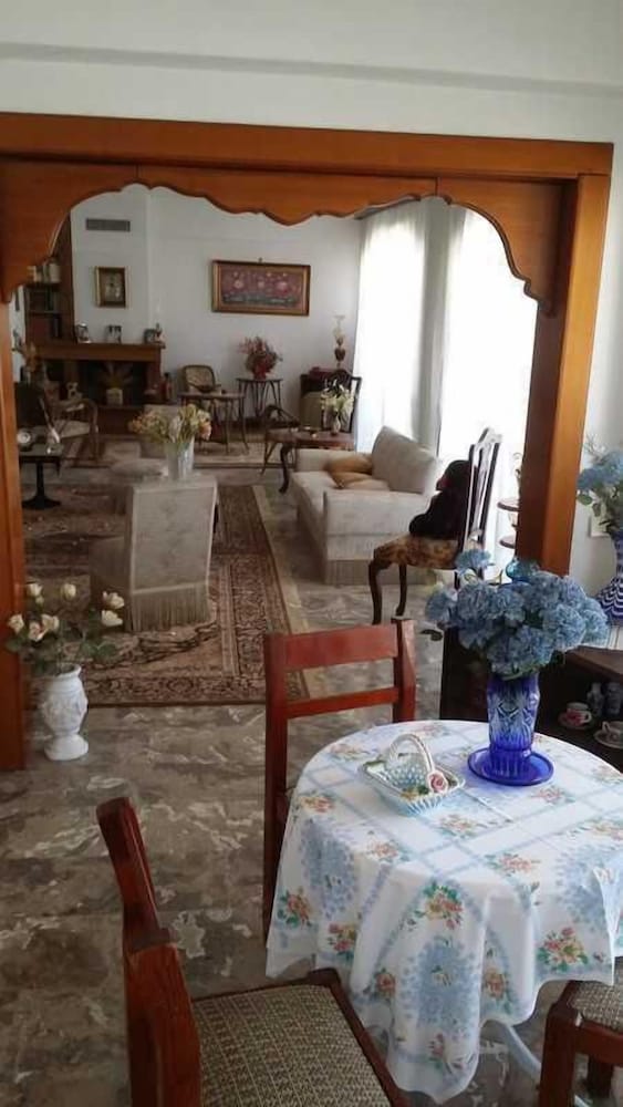 Фото Spacious House