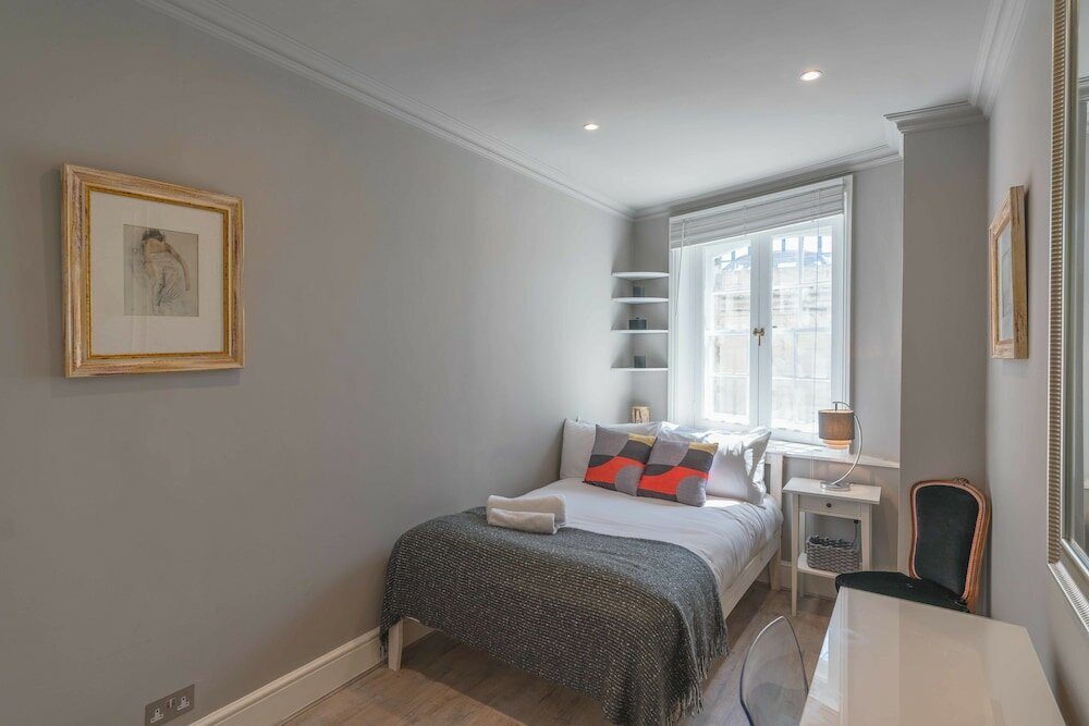 Фото Stunning house in Chelsea