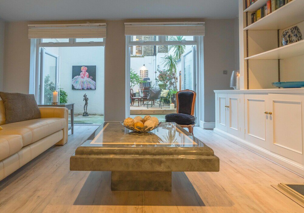 Фото Stunning house in Chelsea