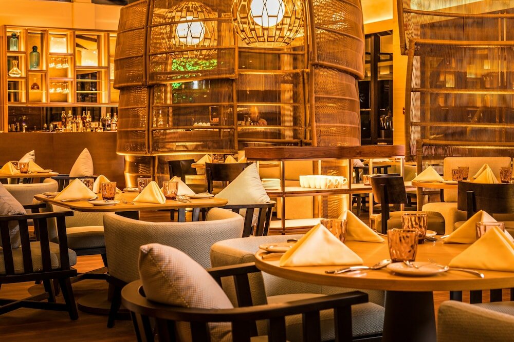 Фото DoubleTree by Hilton Weerawila Rajawarna Resort