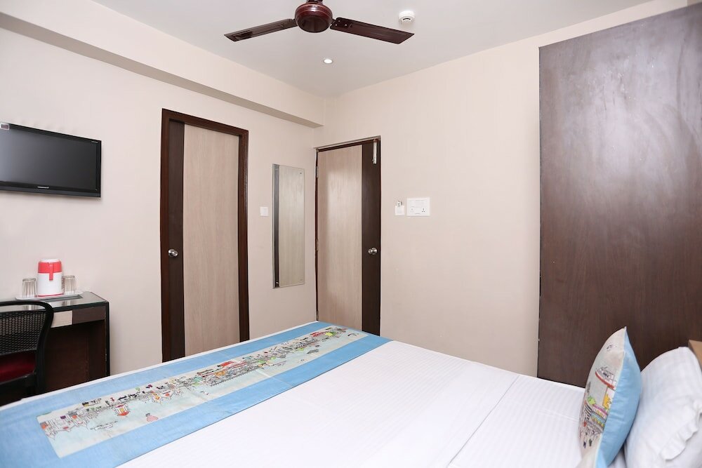 Фото Oyo 1015 Hotel Reliable Inn