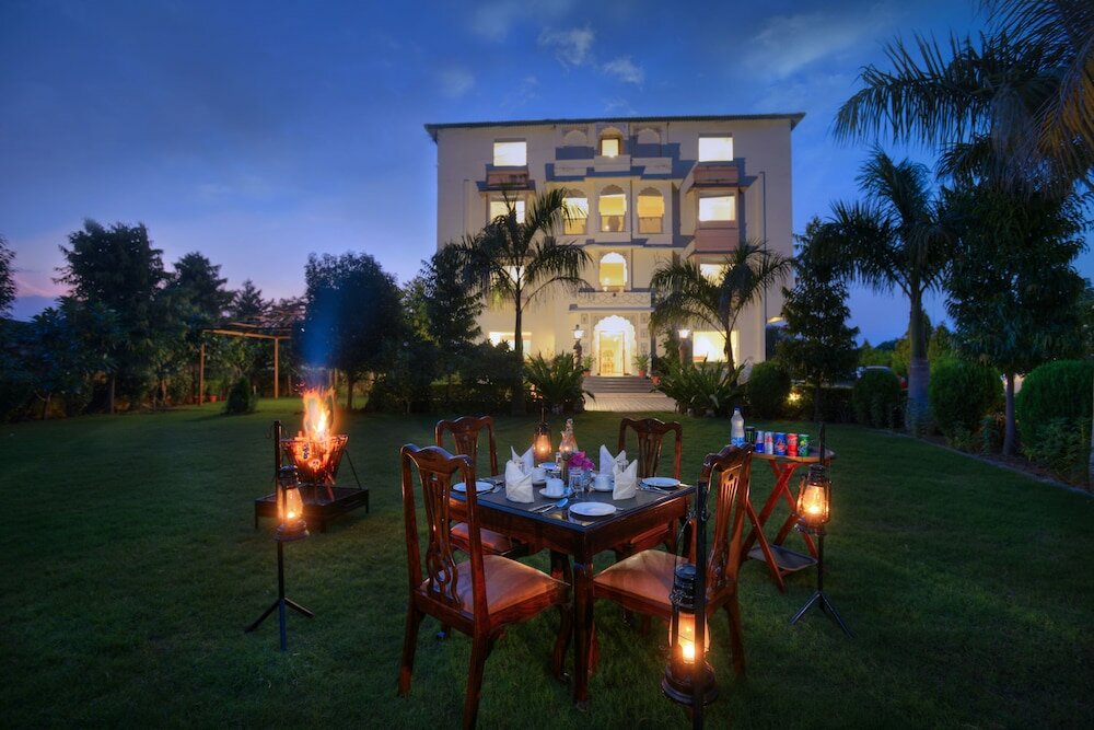 Фото WelcomHeritage Mount Valley Resort, Ranthambore