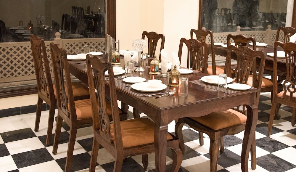 Фото WelcomHeritage Mount Valley Resort, Ranthambore