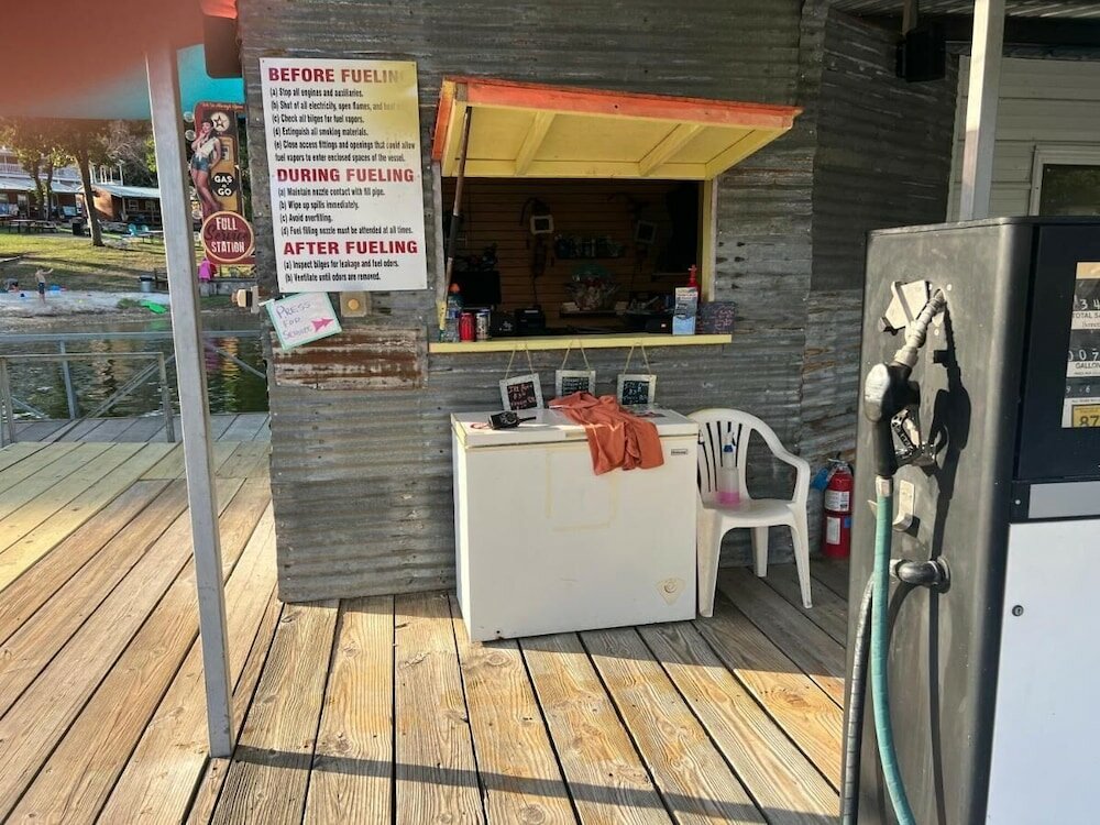 Фото Buddy's Harbor