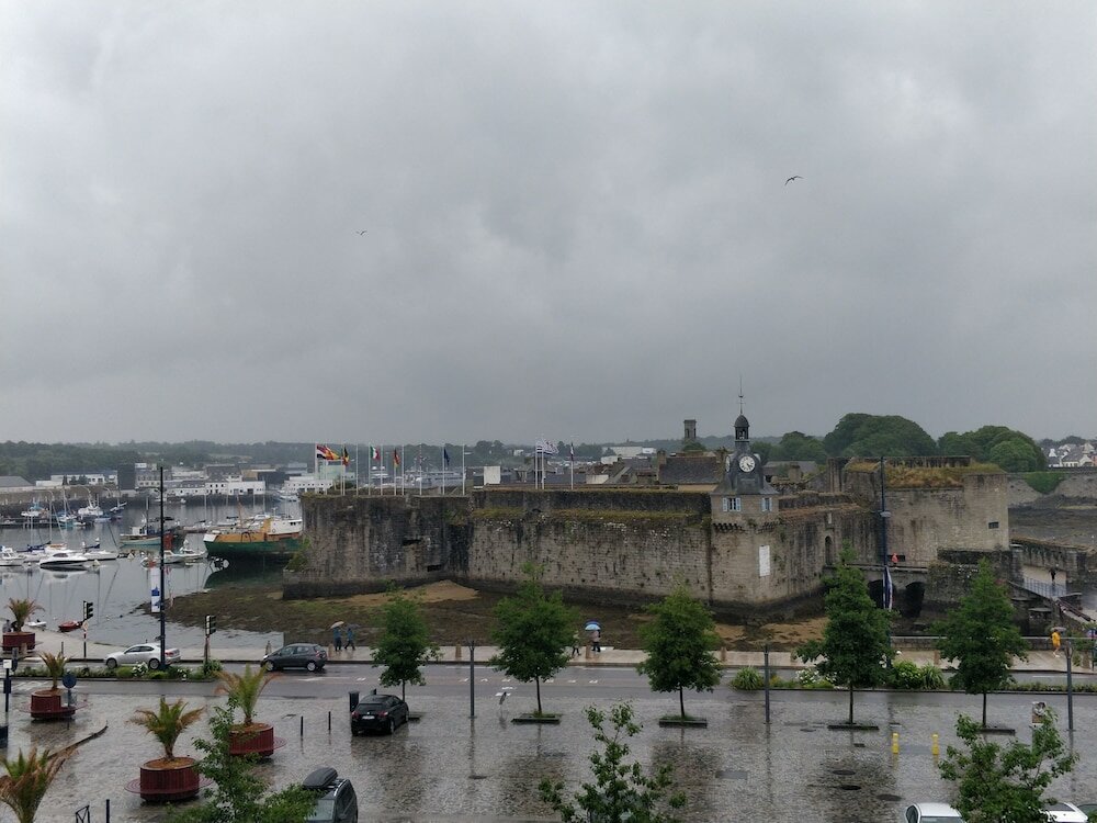 Фото Hôtel Les grands voyageurs