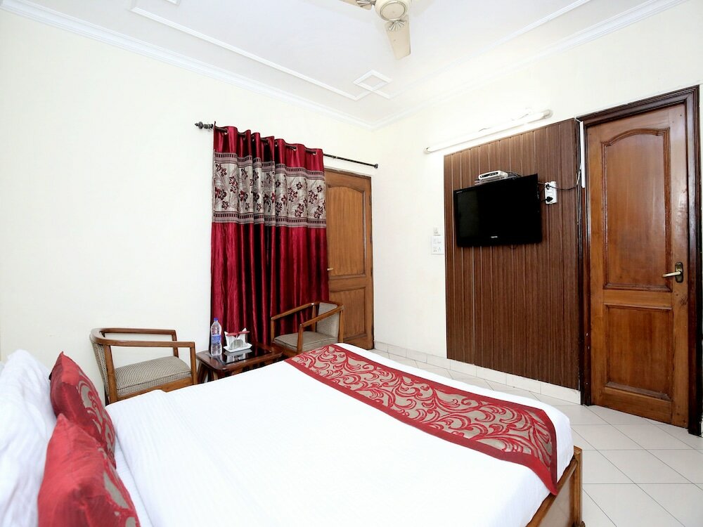 Фото Oyo 990 Hotel Paradise