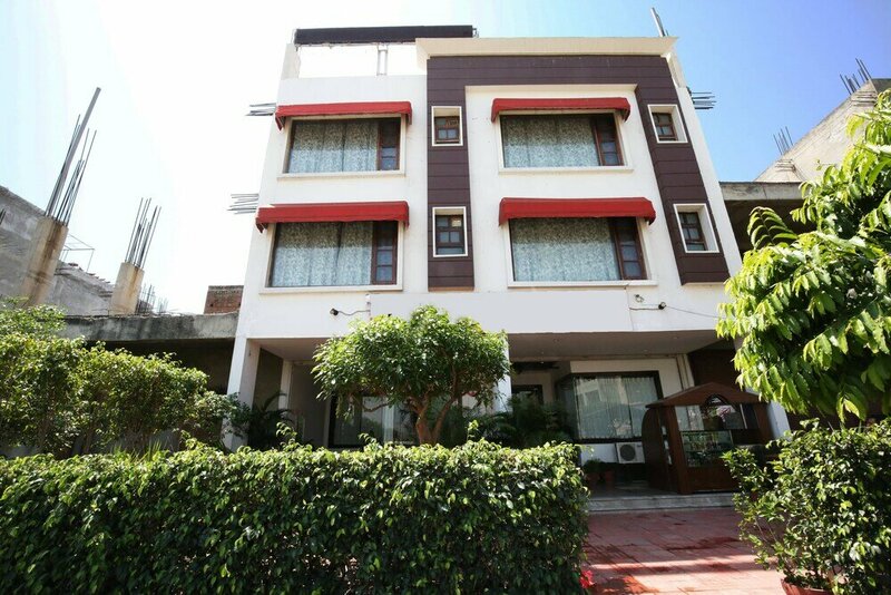 Гостиница Oyo 3791 Hotel Umed Grand в Джаландхаре