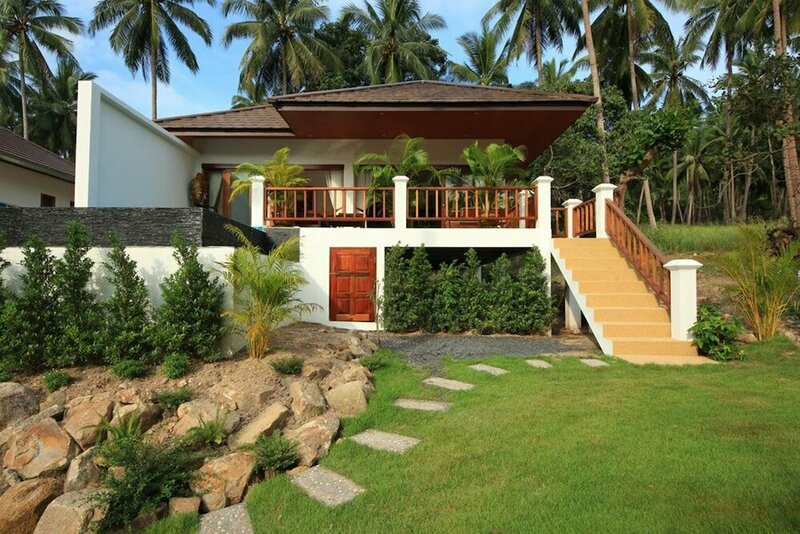 Гостиница Tropical Season Villa Resort в Самуи