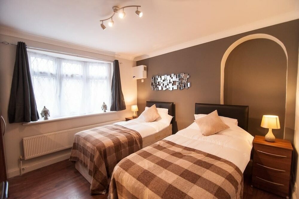 Фото Courthouse Apartments