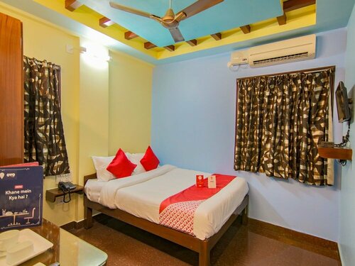 Oyo 10711 Hotel Nsnr Residency