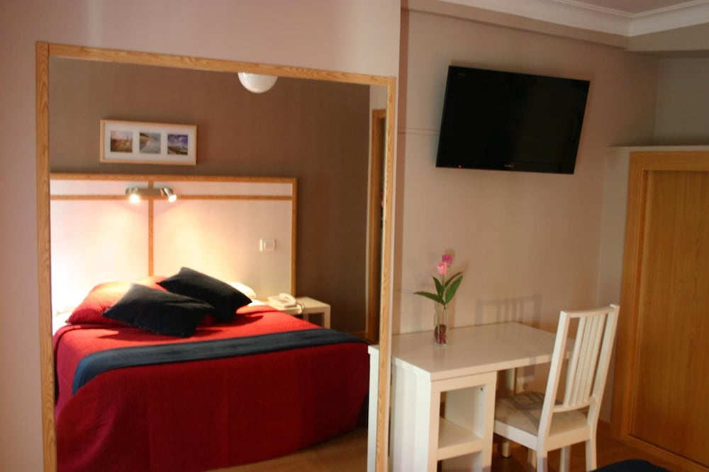 Фото Hostal Mara