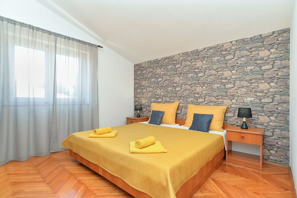 Фото Apartments Emil 596